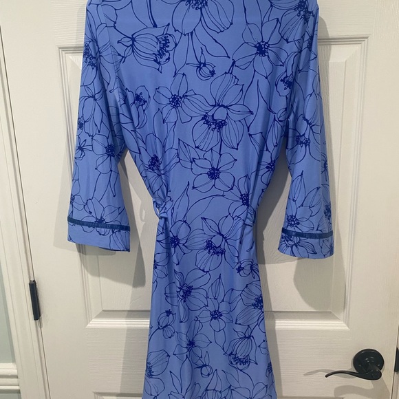 Linea Donatella Theoni Blue Floral-Print Wrap Robe Size Small/Medium - Picture 3 of 3